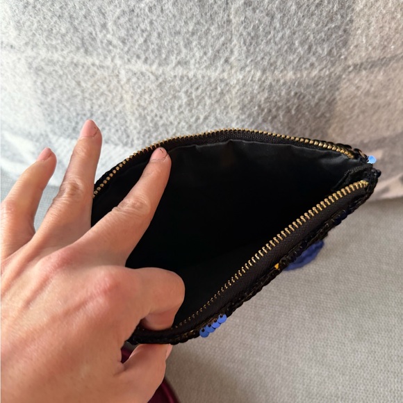 ☀️🏝️Sequin Clutch and Velvet Pouch - Picture 5 of 5